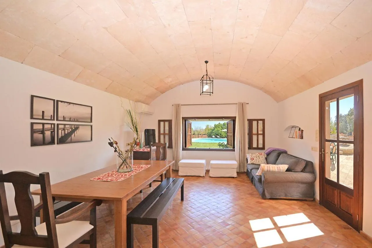 Molinot Petit Villa Búger